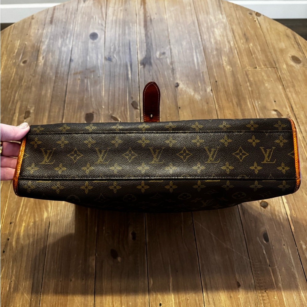 Louis Vuitton Monogram Beverly GM Messenger Briefcase 💼 - Picture 11 of 16